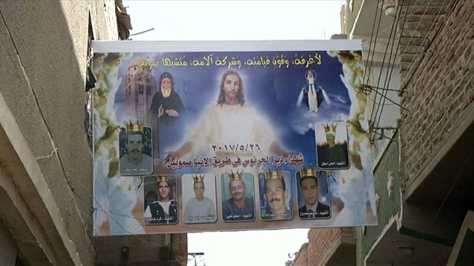 الحياة تعود تدريجياً إلى طبيعتها في المنيا بعد الهجوم المسلح على حافلة للأقباط
