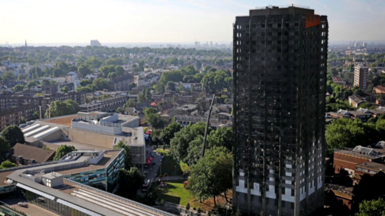 Rischio Grenfell Tower in Italia? Per i pannelli forse no, ma...