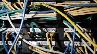 Somalia hit by internet outage after fibre optic cables are cut by ship