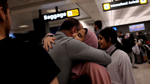 اجرای محدودیت سفر شهروندان ۶ کشور مسلمان به آمریکا اجرای محدودیت سفر شهروندان ۶ کشور مسلمان به آمریکا