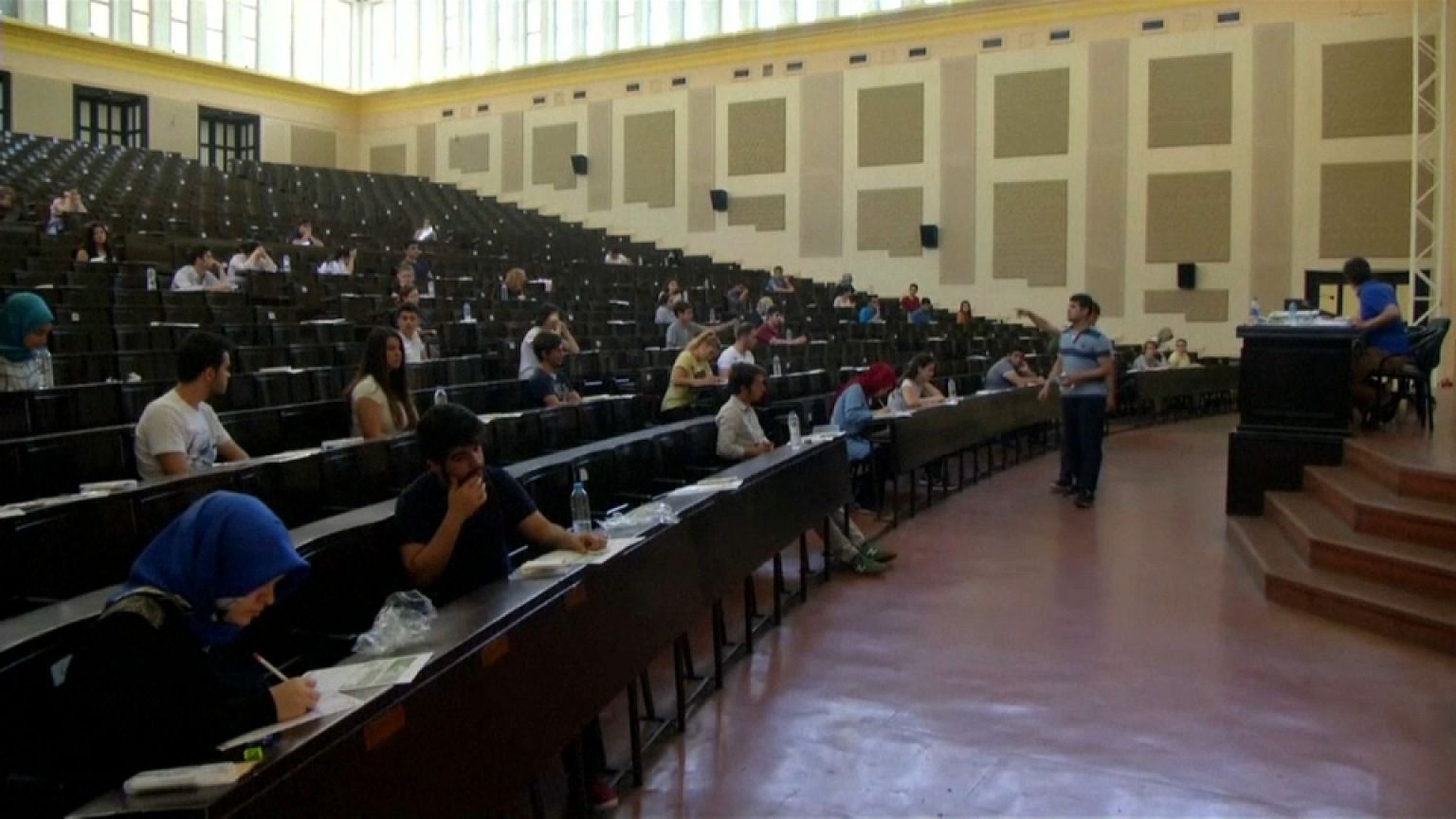 تركيا تمنع تدريس نظرية داروين