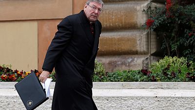 L'argentier du Vatican, inculpé d'abus sexuels, dénonce un "complot"