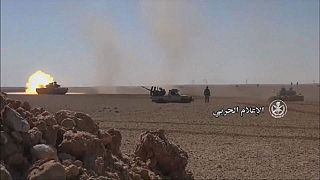 معارك عنيفة بين القوات الحكومية ومقاتلي داعش بصحراء حمص