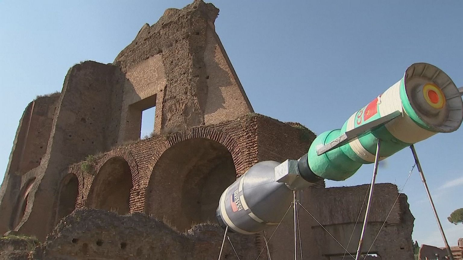 Le clash de l'antique et du contemporain à Rome