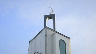 Ataque falhado junto a mesquita nos arredores de Paris