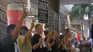 Protestas en aeropuertos de EEUU contra el decreto migratorio de Trump