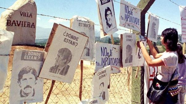 El Bundestag aprueba indemnizar a las víctimas de Colonia Dignidad El Bundestag aprueba indemnizar a las víctimas de Colonia Dignidad