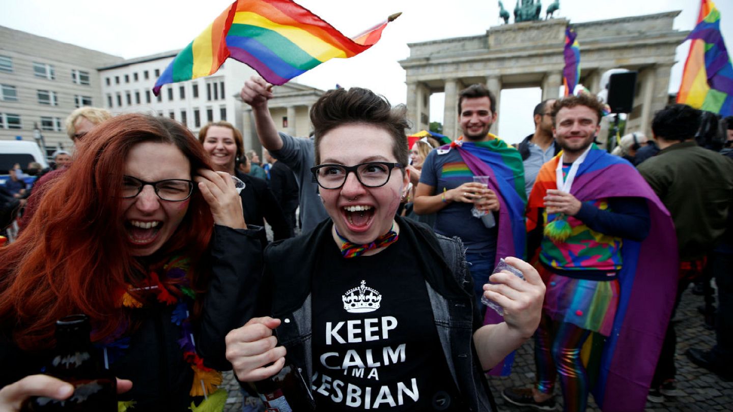 Однополые браки: немцы довольны | Euronews