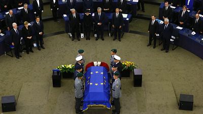 مراسم بزرگداشت هلموت کهل در پارلمان اروپا