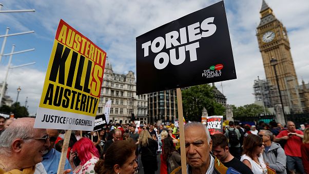 Kormányellenes tüntetés Londonban Kormányellenes tüntetés Londonban