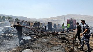 قتيل جراء حريق ضخم في مخيم للاجئين السوريين في البقاع