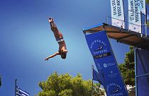 Látványos sziklaugró verseny Krétán