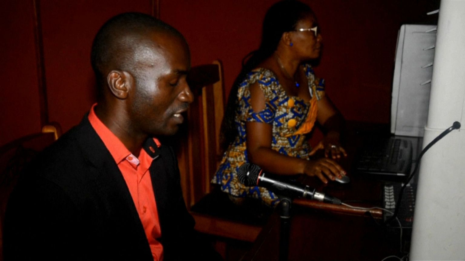 Cameroun : un journaliste non-voyant pour donner l'exemple
