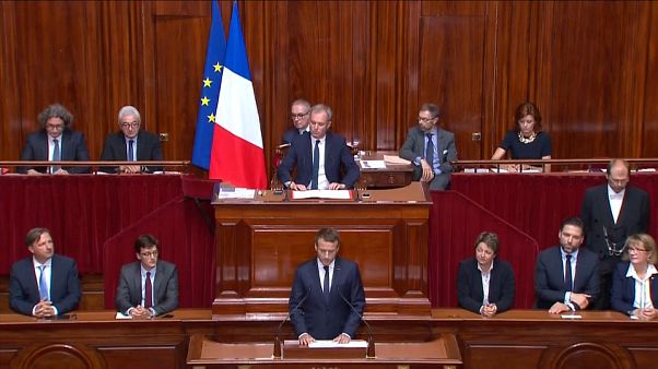 Macron a szenátus előtt Macron a szenátus előtt