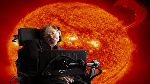 Stephen Hawking: "Trump Dünya'yı Venüs'e çevirebilir" Stephen Hawking: "Trump Dünya'yı Venüs'e çevirebilir"