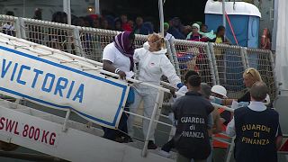 Emergenza migranti: Bruxelles pronta a limitare le attività delle ONG