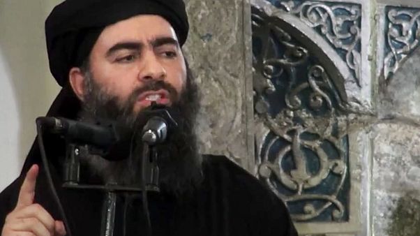 داعش یکی از واعظان معروف خود را اعدام کرده است داعش یکی از واعظان معروف خود را اعدام کرده است