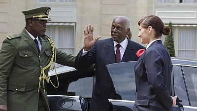 A peine rentré en Angola, le président dos Santos repart en Espagne
