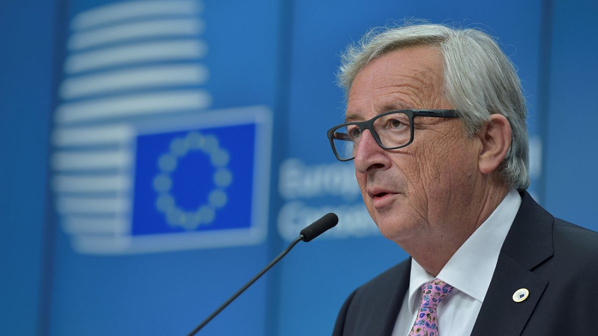 Juncker: Avrupa Parlamentosu gülünç