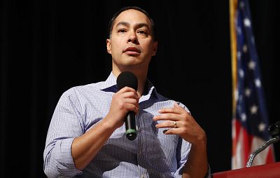 Democratic presidential candidate Julian Castro speaks to students at Bell Gardens High School, in Los Angeles county, in Bell Gardens, California on March 4, 2019.