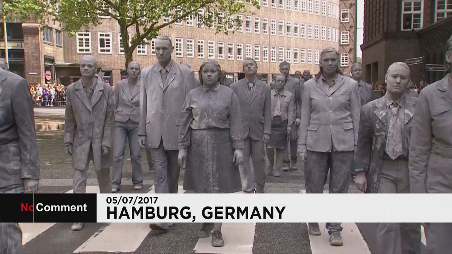 Люди как зомби: «арт-протест» против саммита G20