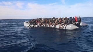 Migrações: Amnistia Internacional critica políticas da UE no Mediterrâneo