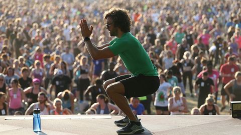 Fitness-Guru hüpft in Guinness-Buch