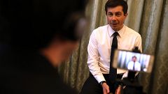Image: Democratic presidential hopeful South Bend, Indiana mayor Pete Butti