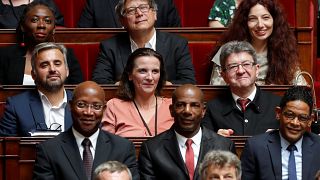 البرلمان الفرنسي يمدد حالة الطوارئ