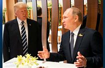 Trump ile Putin ilk kez yüz yüze görüştü