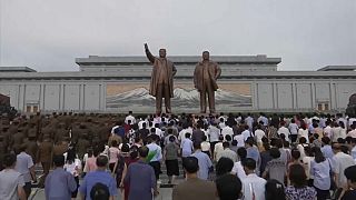 بالفيديو:  احتفالات في كوريا الشمالية بمناسبة الذكرى ال23 على وفاة "القائد العظيم"
