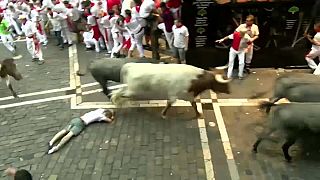 Man tossed and dragged by bulls in Pamplona