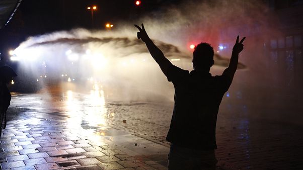 G20: Νύχτα βίας στο Αμβούργο G20: Νύχτα βίας στο Αμβούργο