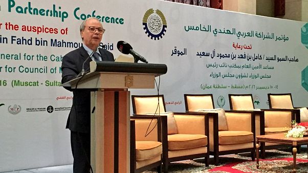 رحيل نائب أمين عام الجامعة العربية أحمد بن حلي رحيل نائب أمين عام الجامعة العربية أحمد بن حلي