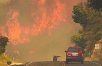 Le feu couve à Santa Barbara