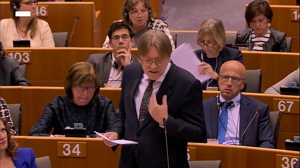 Parlamento Europeu defende cidadãos a residir no Reino Unido Parlamento Europeu defende cidadãos a residir no Reino Unido