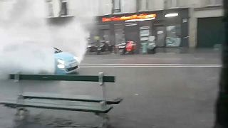 Paris sort doucement la tête de l'eau