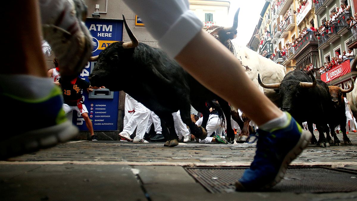 Italiener rennen nicht vor Stieren, aber vor der 600-Euro-Rechnung weg