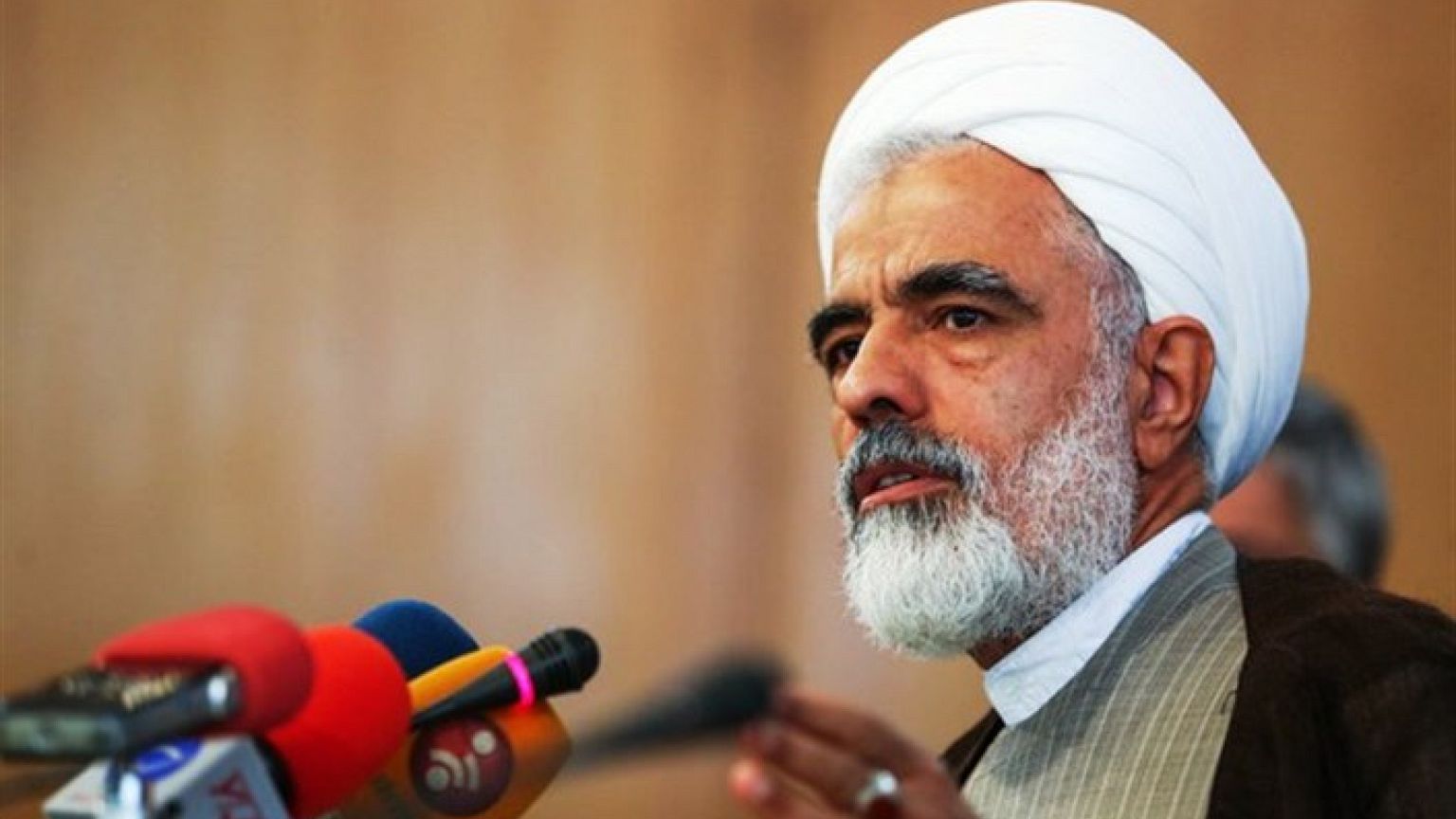 شکایت دولت از تخلفات انتخاباتی نیروهای نظامی، انتظامی و ائمه جمعه
