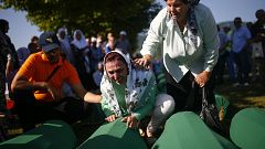 Opfer des Srebrenica-Völkermordes umgebettet
