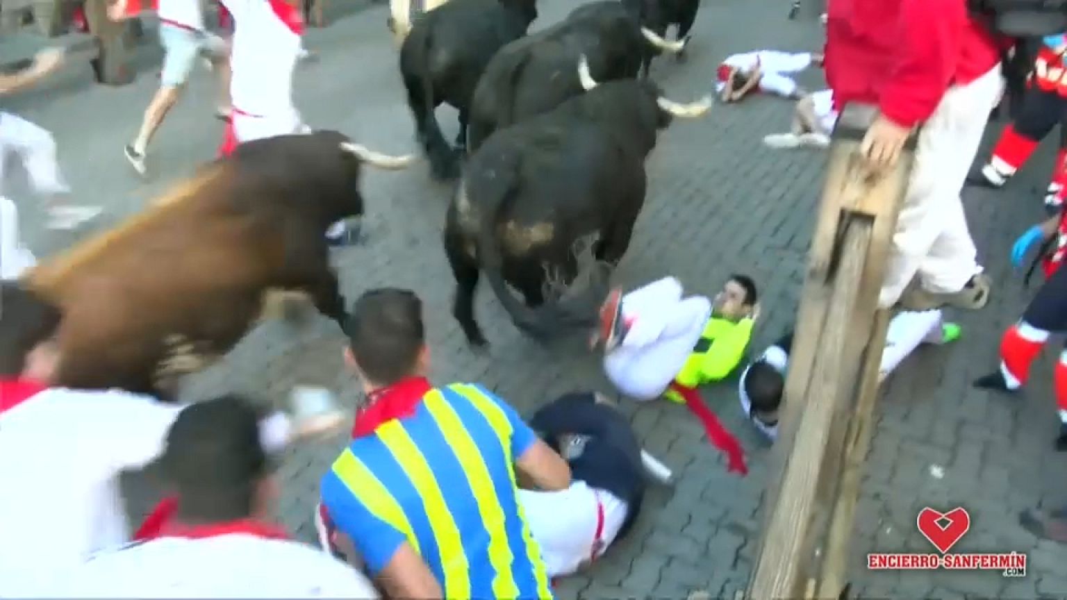 Seis heridos por contusiones en el sexto encierro de Sanfermín