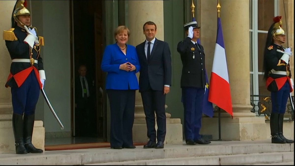 Francia-német közös kormányülés a francia nemzeti ünnep előestéjén