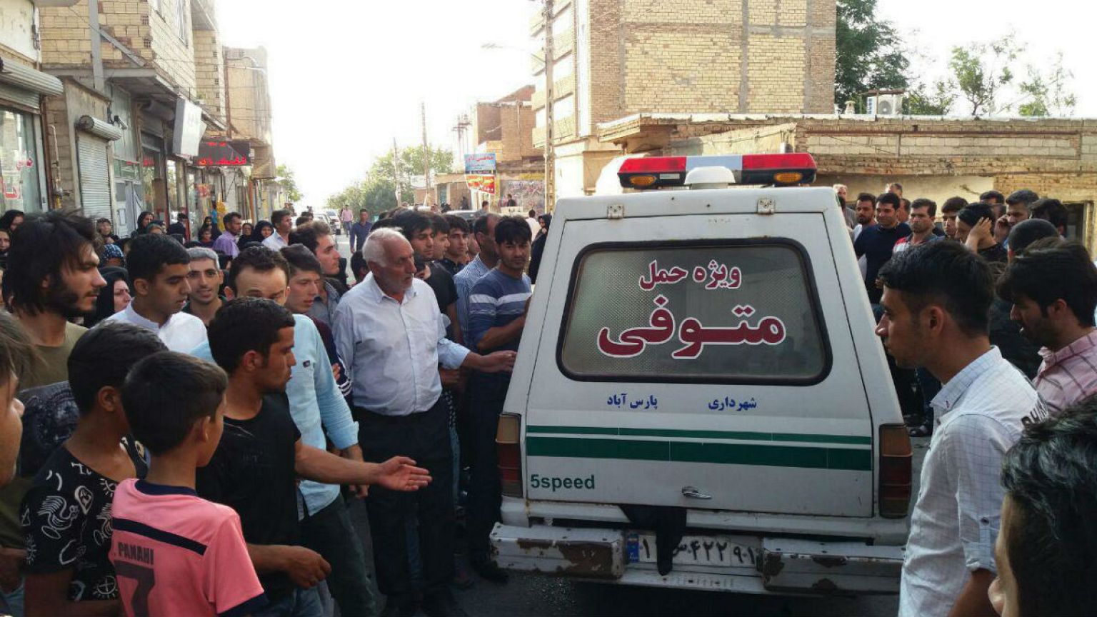 از روحانی تا تتلو؛ واکنش‌ها به ماجرای قتل آتنا یک روز پس از خاکسپاری