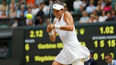 Garbiñe Muguruza gana a Magdalena Rybarikova y pasa a la final de Wimbledon