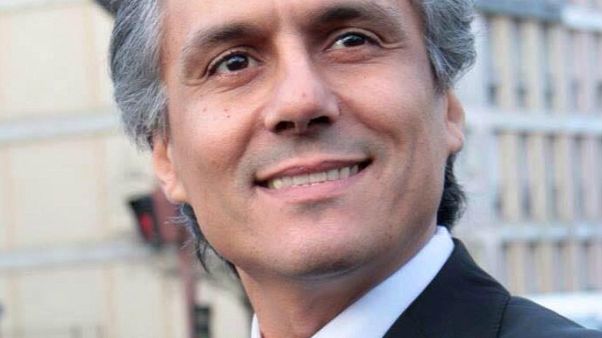 رشيد نكاز: "المدير العام لسوناطراك مزدوج الجنسية خلافا لما ينص عليه الدستور الجزائري" رشيد نكاز: "المدير العام لسوناطراك مزدوج الجنسية خلافا لما ينص عليه الدستور الجزائري"
