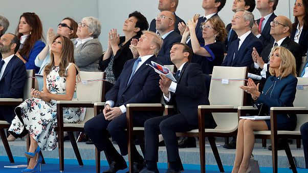Macron e Trump juntos nas celebrações da tomada da Bastilha Macron e Trump juntos nas celebrações da tomada da Bastilha