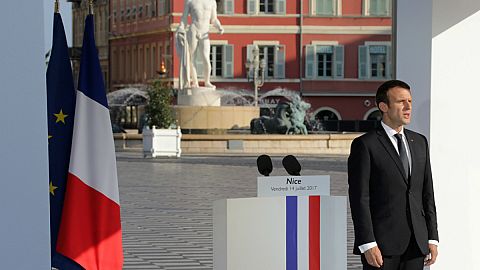 L'omaggio alle vittime dell'attentato di Nizza