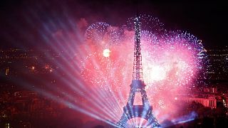 Párizs: tűzijáték a nemzeti ünnepen