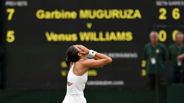 Venus Williams battuta nella finale di Wimbledon dalla spagnola Garbine Muguruza Blanco Venus Williams battuta nella finale di Wimbledon dalla spagnola Garbine Muguruza Blanco