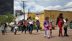 Government lawyers say reuniting thousands of migrant families will take 1-2 years